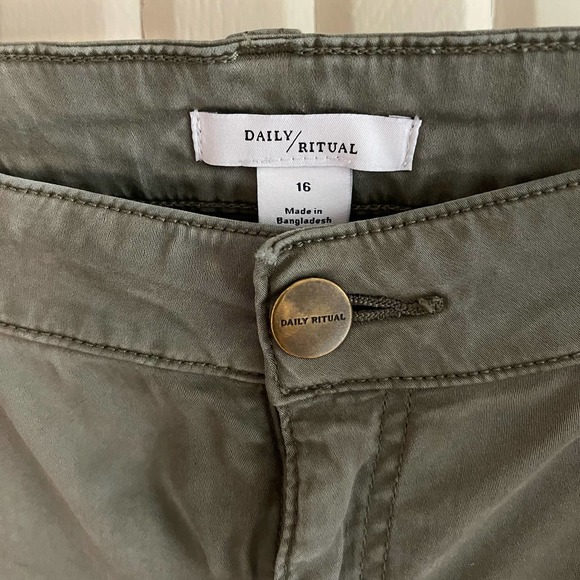 SALE!! Daily Ritual Olive Green Pants 16 - Picture 5 of 8